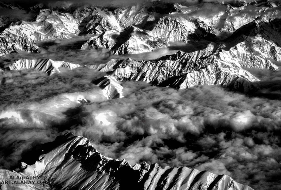  graphite or  mountains? ... more monochrome photography at http://bnw.alahay.org