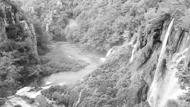  waterfall  croatia  chutte  nature  peace  freedo... more monochrome photography at http://bnw.alahay.org