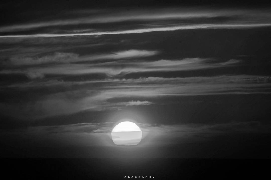 It takes an eye to capture  sundown in  monochrome... more monochrome photography at http://bnw.alahay.org