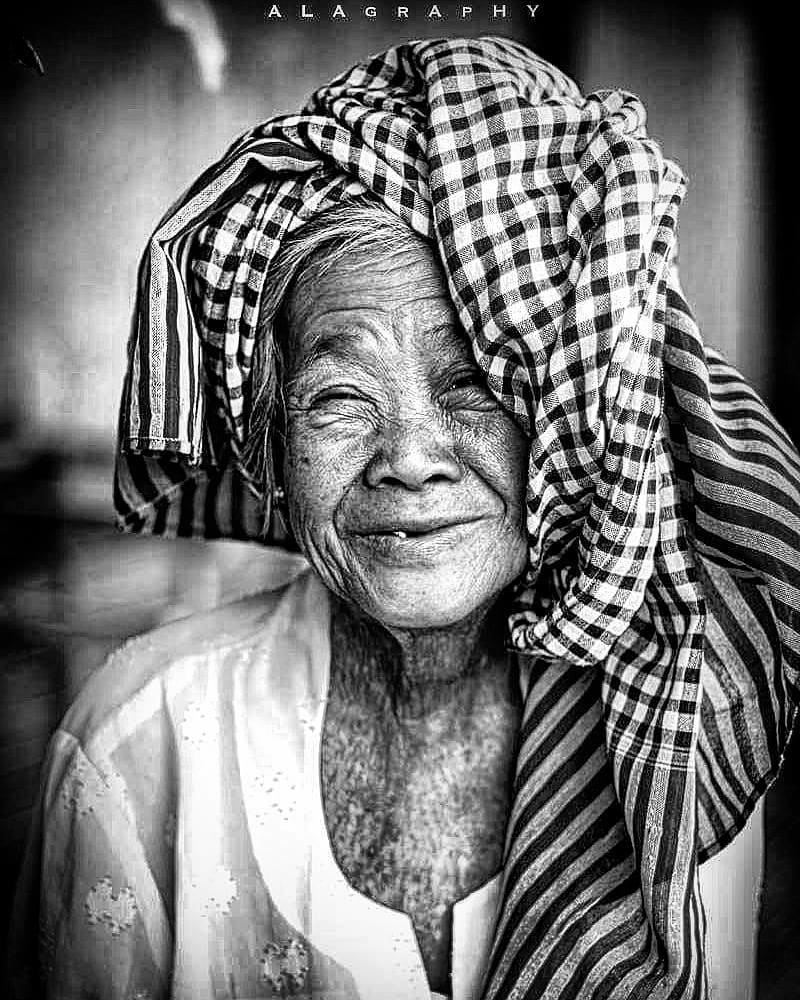 Don't forget to  smile  It's contagious 🐼😊🤗 .   po... more monochrome photography at http://bnw.alahay.org