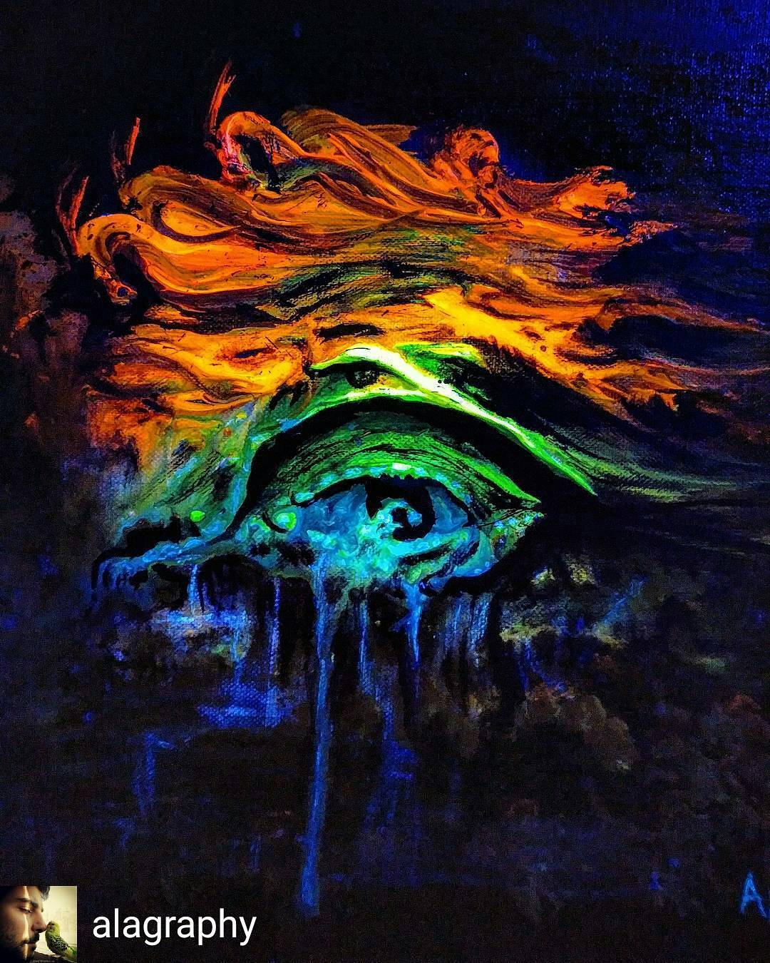  eye  sea  you  visionquest ... more fluorescent paintings at http://fluo-art.alahay.org