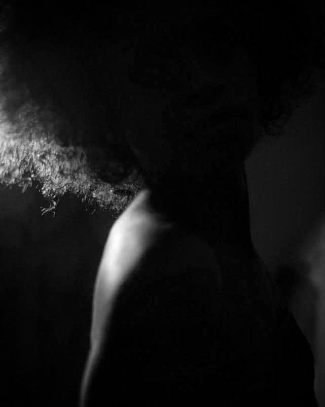  etude de  lumiere sur le  corps . . . . .   minim... more monochrome photography at http://bnw.alahay.org