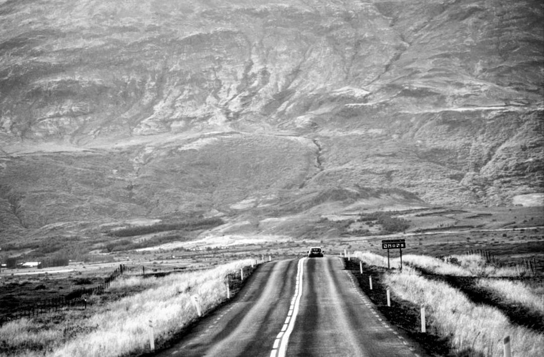  roadtrip  Iceland  street  islande  Mountain  bla... more monochrome photography at http://bnw.alahay.org
