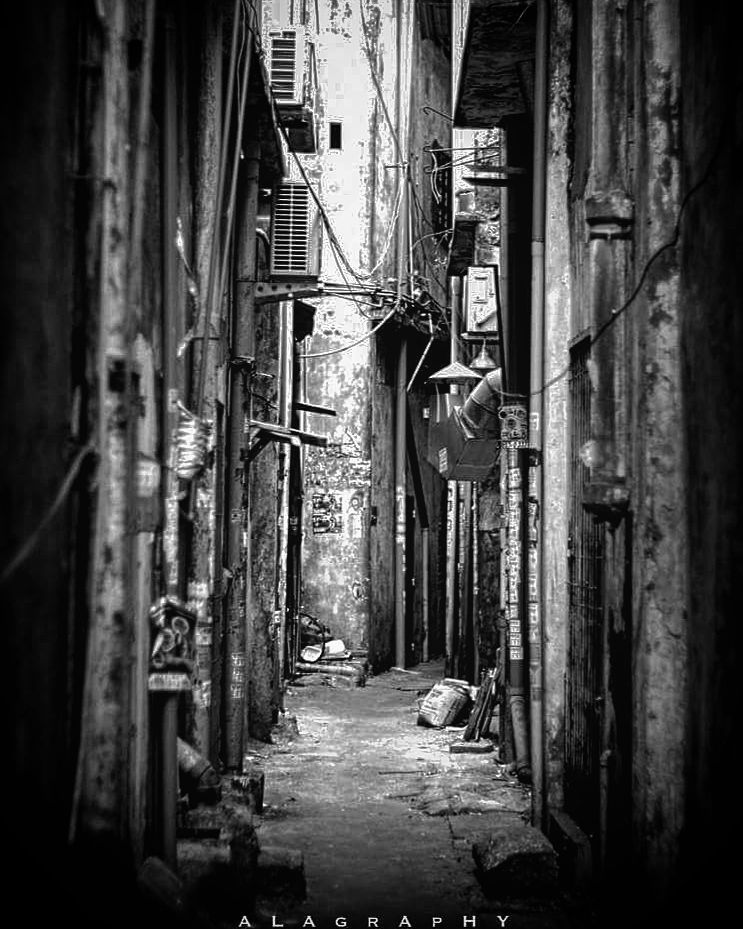 There is beauty in  chaos that the  mess in our mi... more monochrome photography at http://bnw.alahay.org