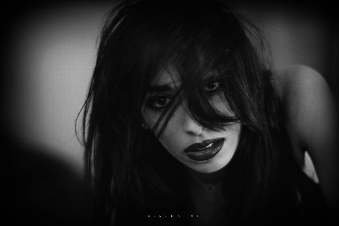  glamour  monochrome  noiretblanc  blackandwhite  ... more monochrome photography at http://bnw.alahay.org