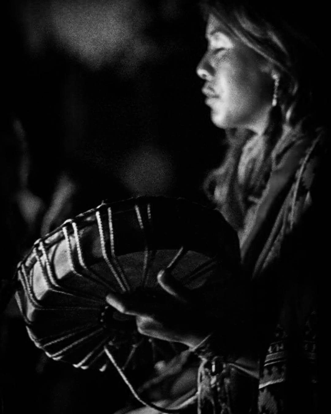 I've been shown a beauty that would confuse both w... more monochrome photography at http://bnw.alahay.org