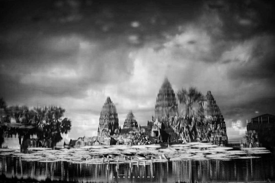 Guess where this picture was taken.  blackandwhite... more monochrome photography at http://bnw.alahay.org