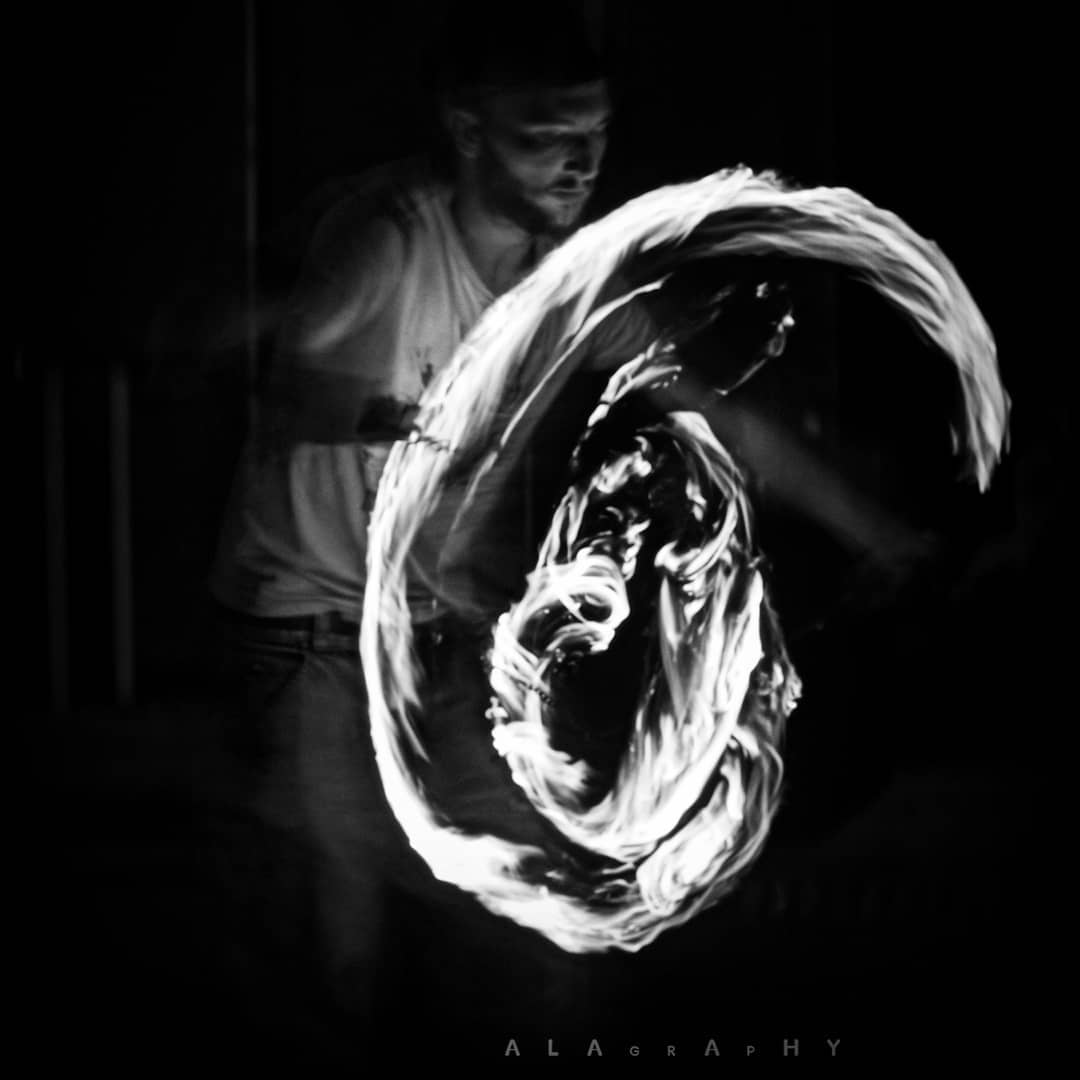 No chaos, no dancing star! 🌠🌟 .  bnw  streetphotog... more monochrome photography at http://bnw.alahay.org