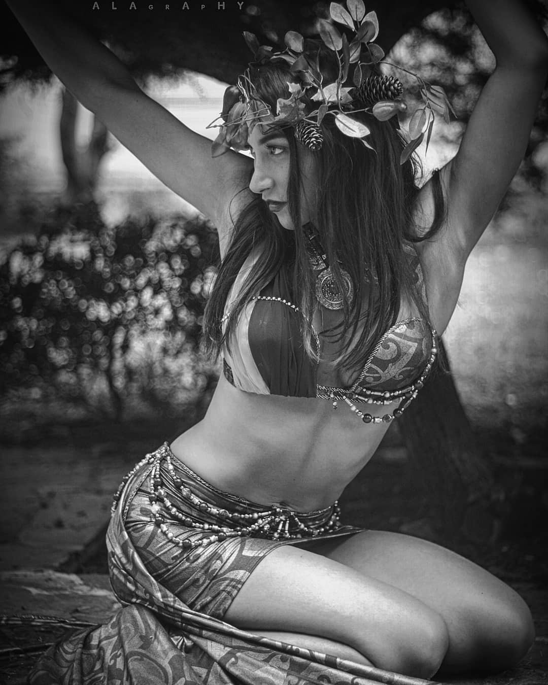 . Will you be my muse tonight? .   fashion  fashio... more monochrome photography at http://bnw.alahay.org