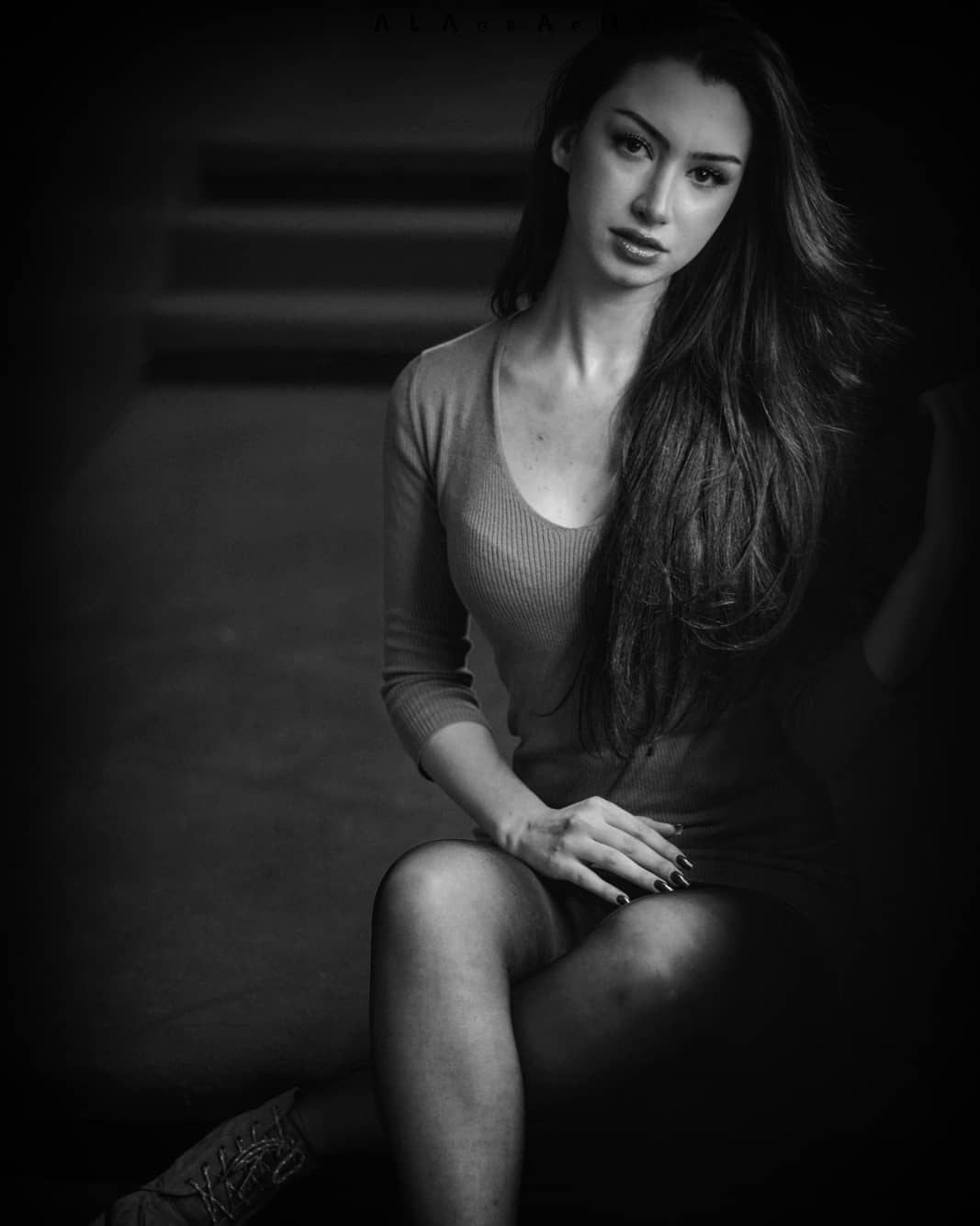 Études de lumières .  pfw  fashion  paris  parisfa... more monochrome photography at http://bnw.alahay.org
