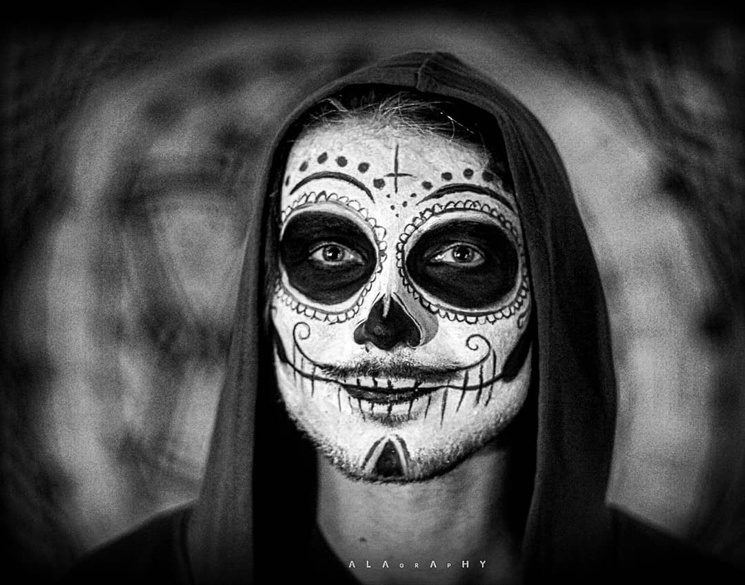 Partir c'est un peu mourir, mourir c'est un peu tr... more monochrome photography at http://bnw.alahay.org