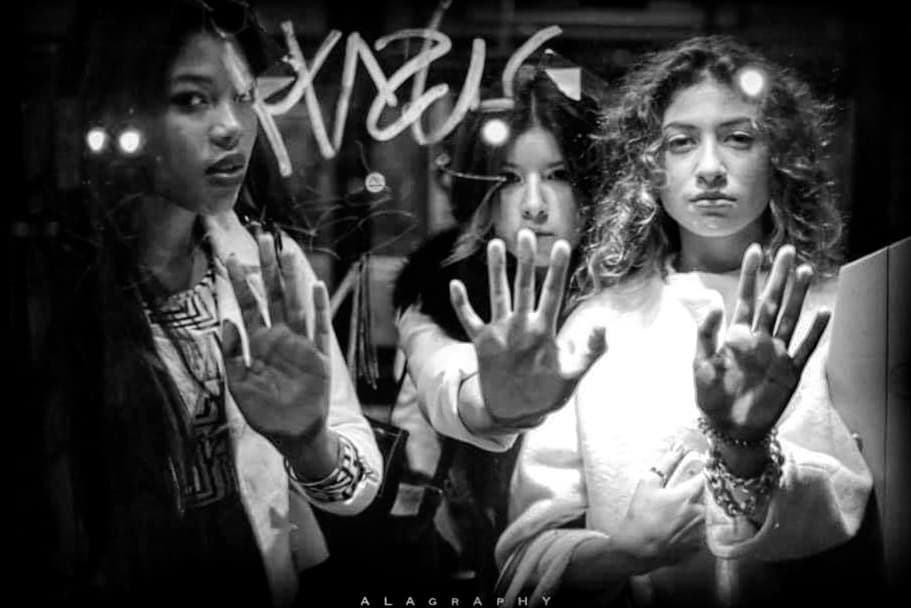 N⛔ PHOTO .  streetphotography  streetstyle  street... more monochrome photography at http://bnw.alahay.org