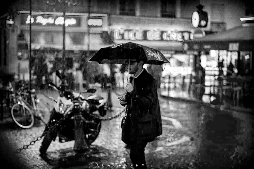  paris is expecting  rain tonight and tomorrow... ... more monochrome photography at http://bnw.alahay.org
