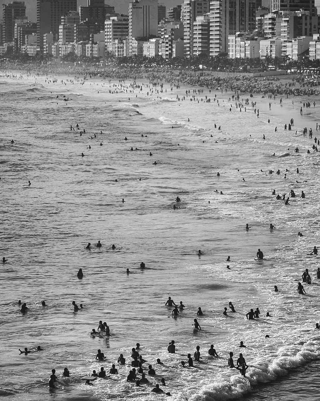 Bom fim de semana e boa sorte .  beach  summer  na... more monochrome photography at http://bnw.alahay.org